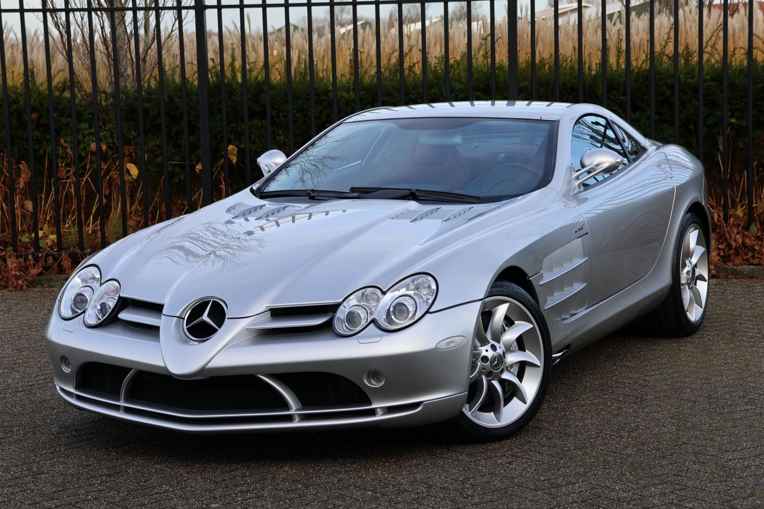 001img003mercedes Slr