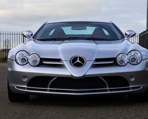 017img013mercedes Slr