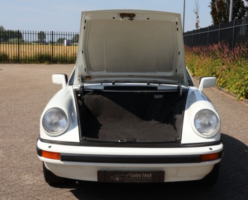 33 Img059porsche 911 3.0 Sc Wit