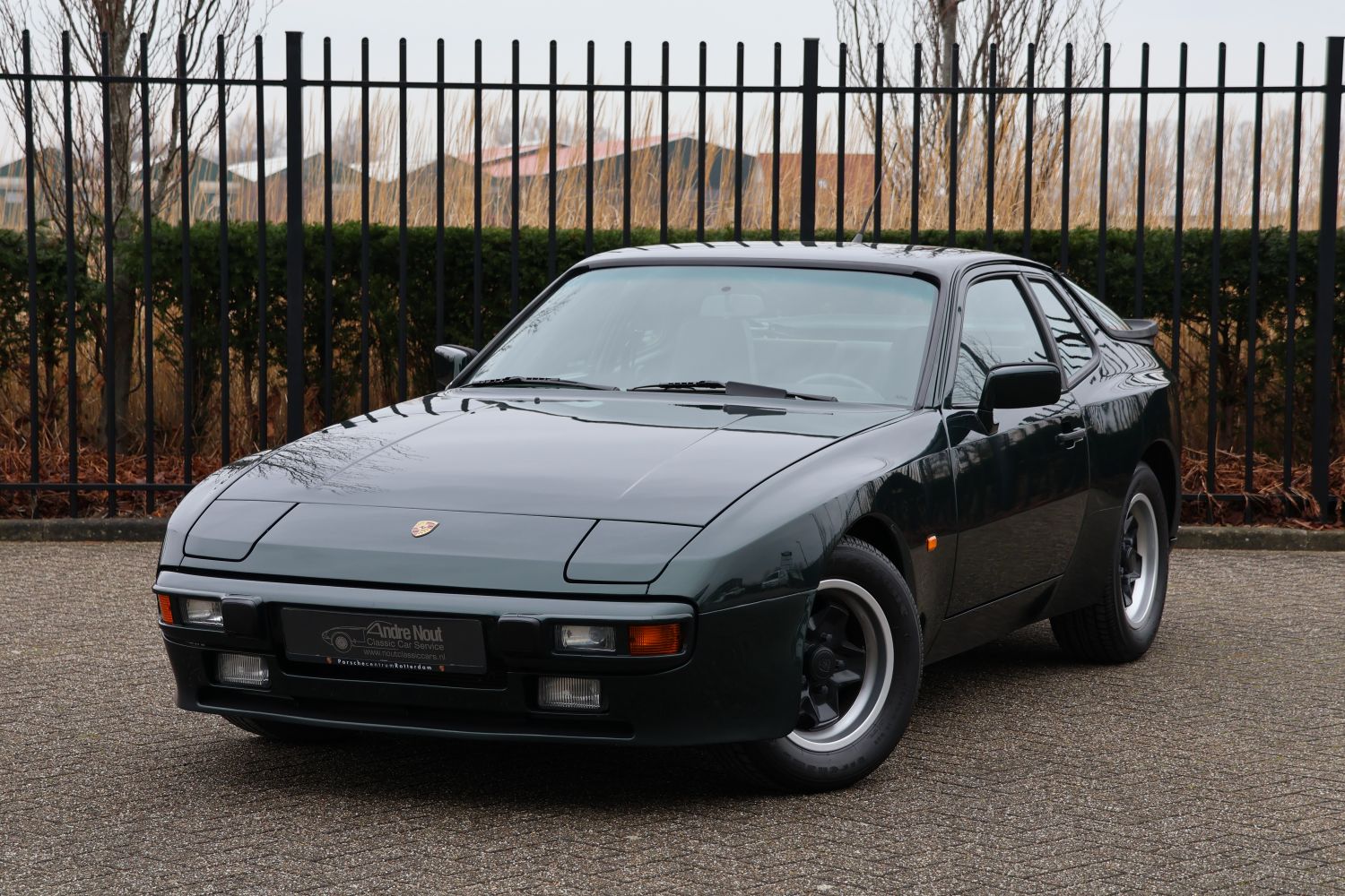 1 Img003porsche 944